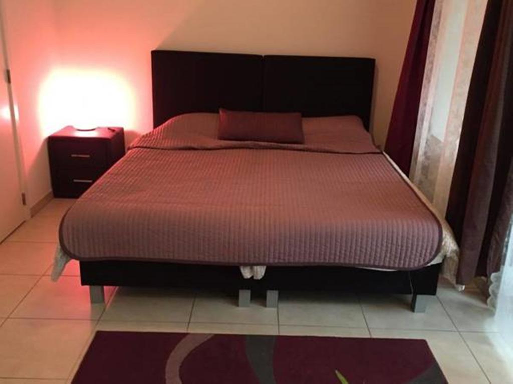 B&B La Maison Du Soleil Брюссель Номер фото